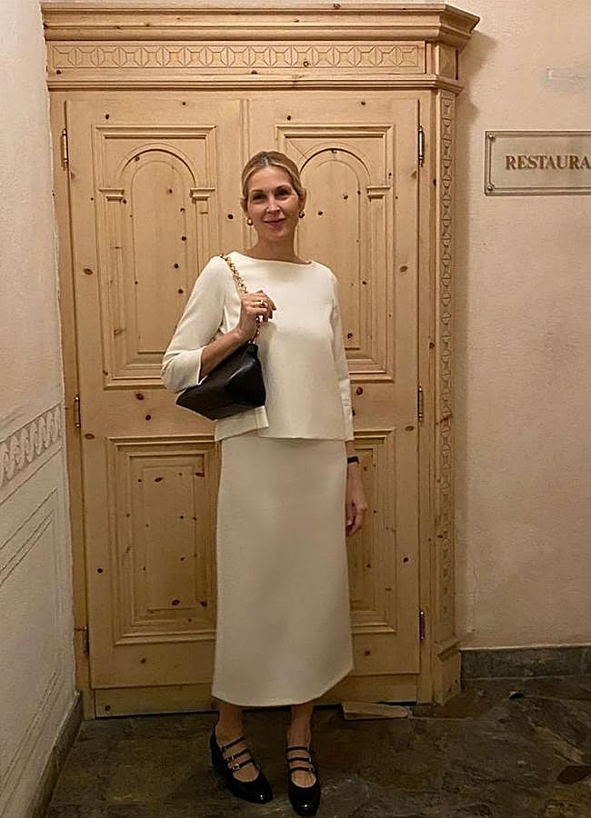 Imagen - Kelly Rutherford con total look blanco básico
