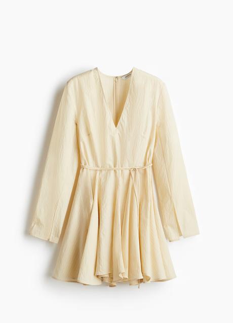 Imagen - Vestido corto de H&M (44,99 euros)