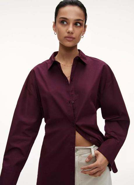 Imagen - Camisa burdeos de Pull & Bear (25,99 euros)