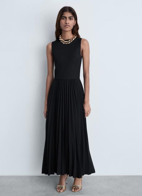 Imagen - Vestido negro de Mango (49,99 euros)