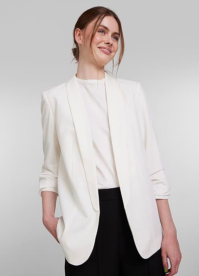 Imagen - Blazer blanca con manga recogida