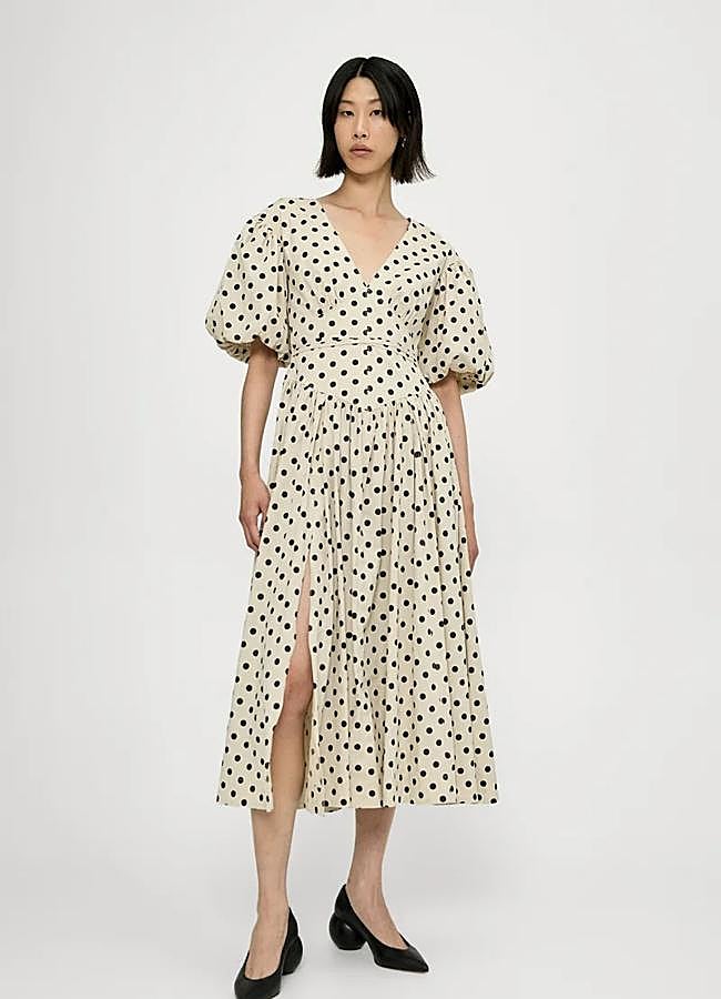 Imagen - Vestido blanco con mangas abullonadas de Cinq à Sept, 207 euros.