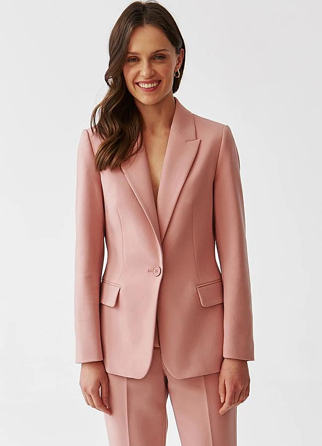 Imagen - Traje rosa empolvado elegante