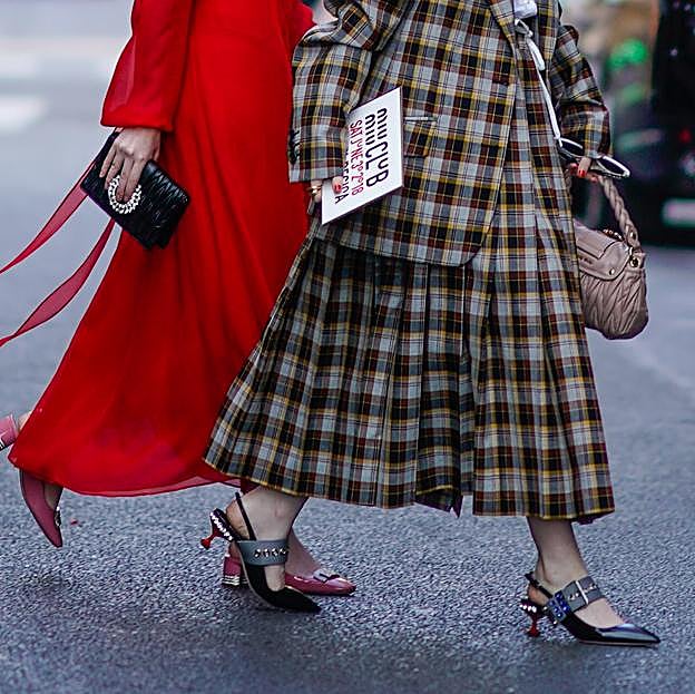 Los slingback siguen de moda y estos son los modelos más bonitos que llevarás con vestidos y vaqueros