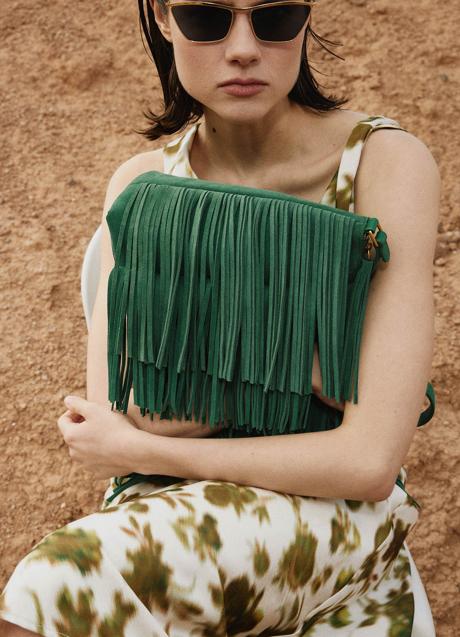 Imagen - Bolso con flecos de Sfera (59,99 euros)