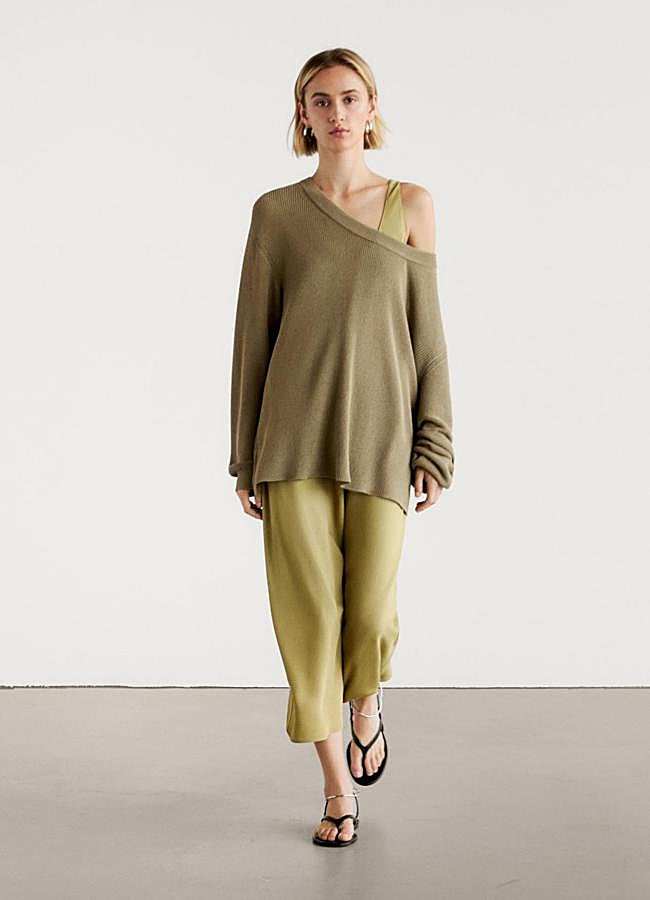 Imagen - Jersey perlado en color verde de Massimo Dutti (25,95 euros).