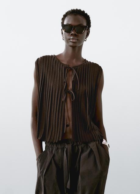 Imagen - Chaleco de punto de Massimo Dutti (69,95 euros)