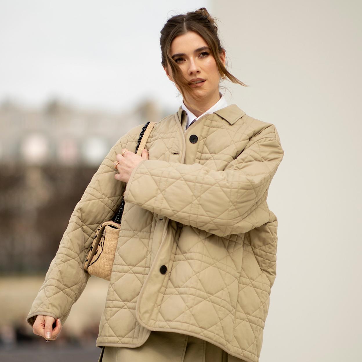 Cinco chubasqueros finitos de Parfois que te salvarán de las lluvias