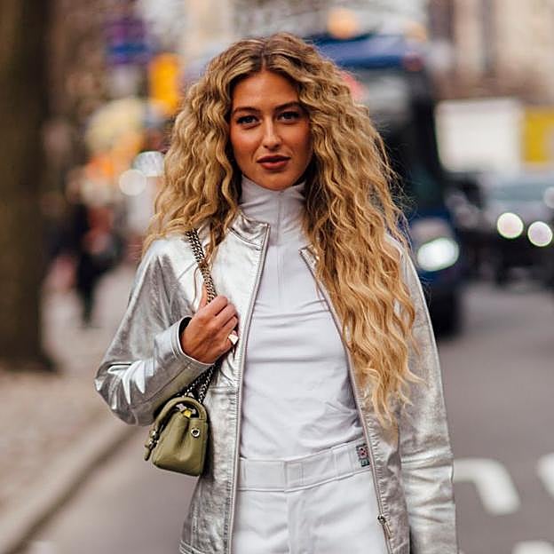Las chicas de pelo rizado van a amar la nueva colección de Zara: la rutina curly que lo tiene todo