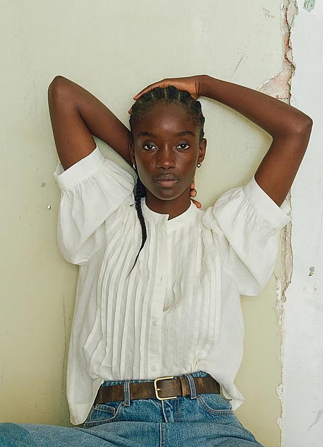 Imagen - Camisa blanca con mangas francesas abullonadas