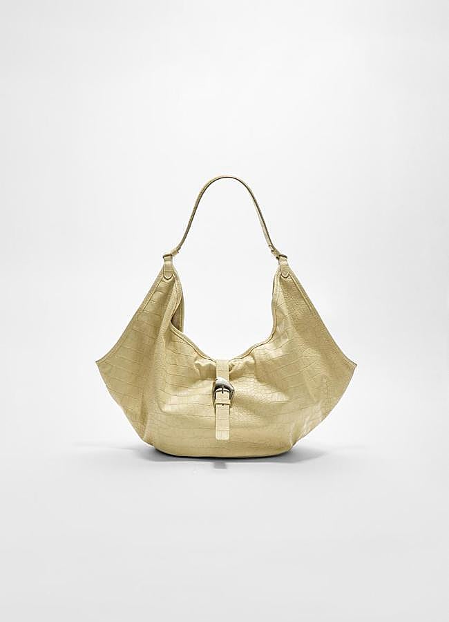 Imagen - Bolso en amarillo mantequilla de Stradivarius.