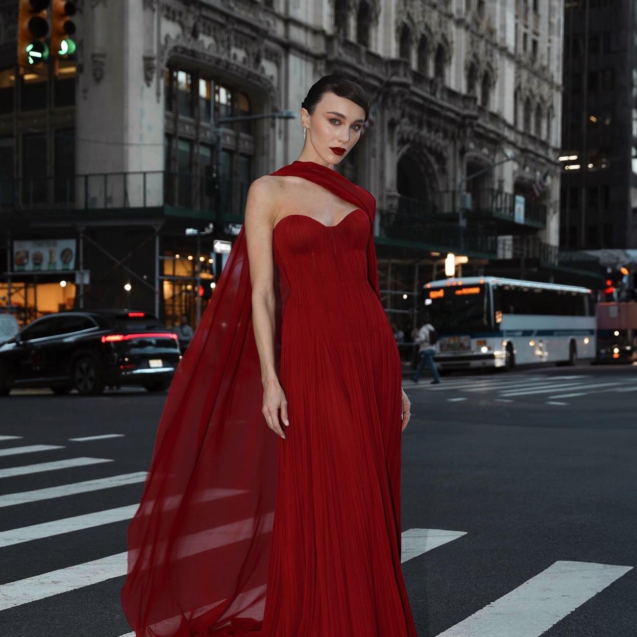 Seis vestidos bonitos para una boda: elegantes y cómodos