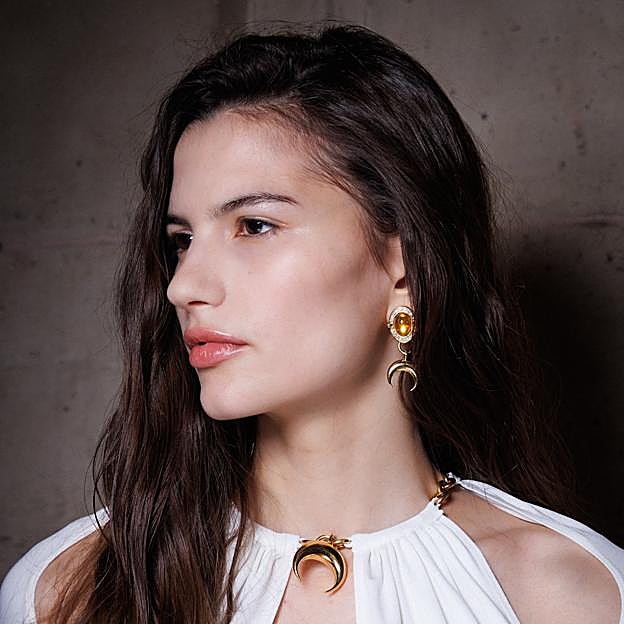 La mascarilla facial más buscada en farmacias con arcilla rosa que reduce imperfecciones