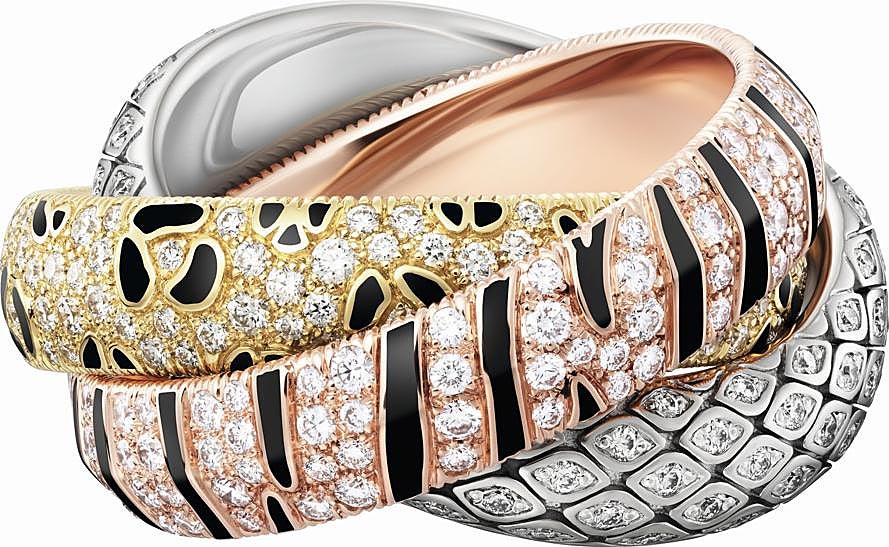 Anillo Trinity de Cartier reinterpretado en versión animal print.