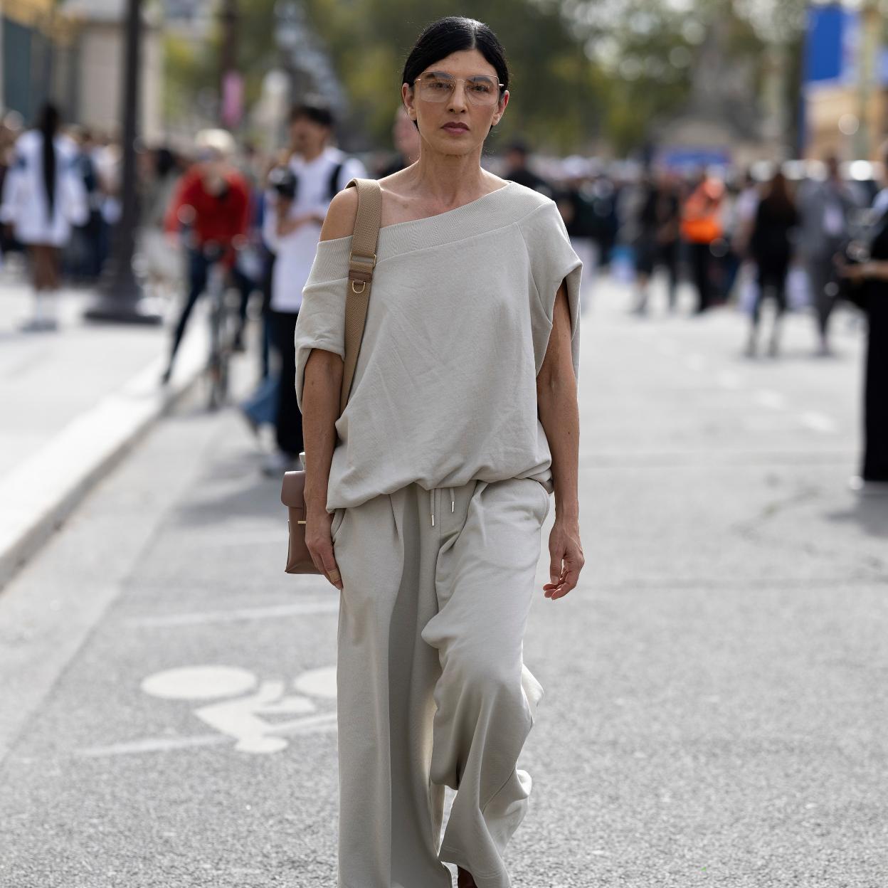 Look con pantalones jogger