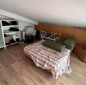 Imagen secundaria 1 - Fotos del antes y el después de la decoración del dormitorio.