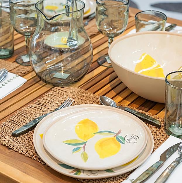 Platos de la colección Catania de El Corte Inglés (5.95 euros cada pieza).