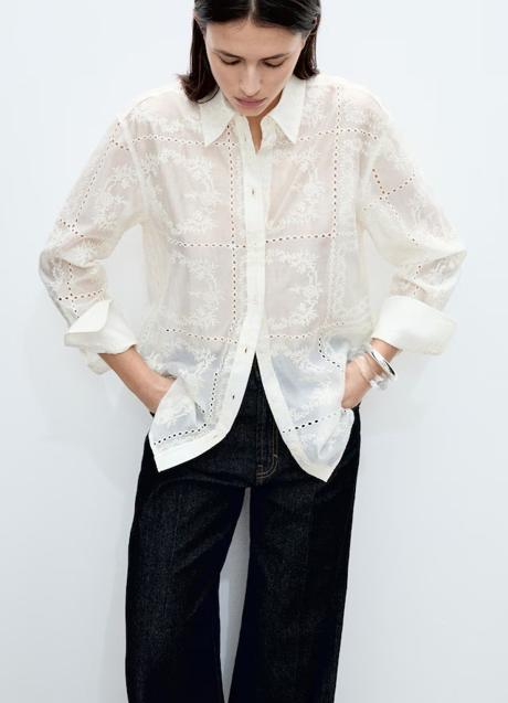 Imagen - Blusa blanca de Mango (49,99 euros)