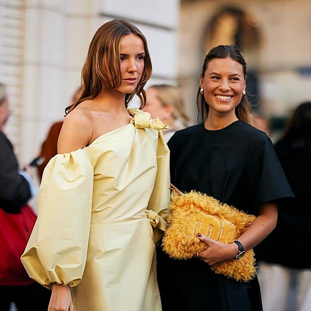 Las últimas novedades de Sfera para primavera: camisas blancas, vestidos midi y muchos básicos imbatibles