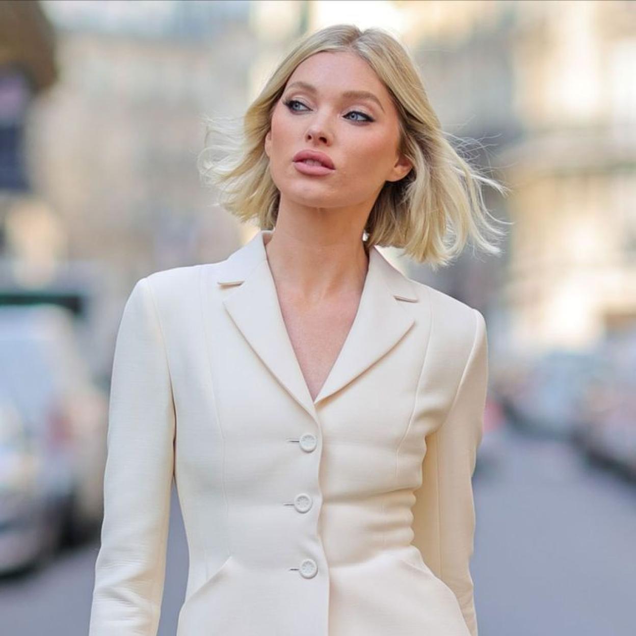 Elsa Hosk con maquillaje natural