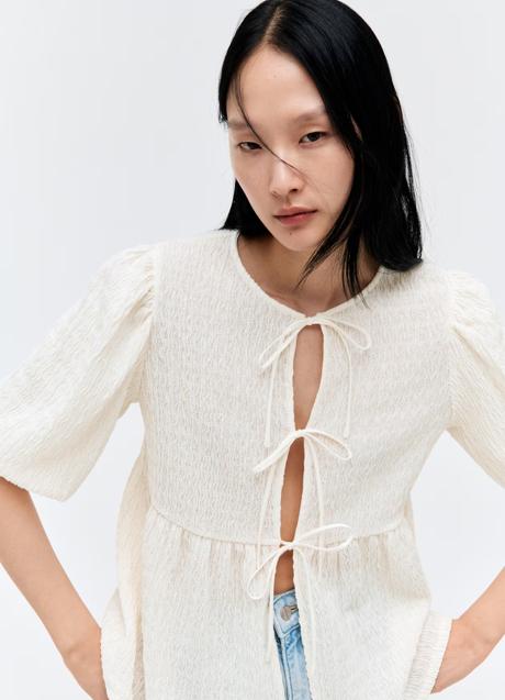 Imagen - Camisa blanca de H&M (17,99 euros)