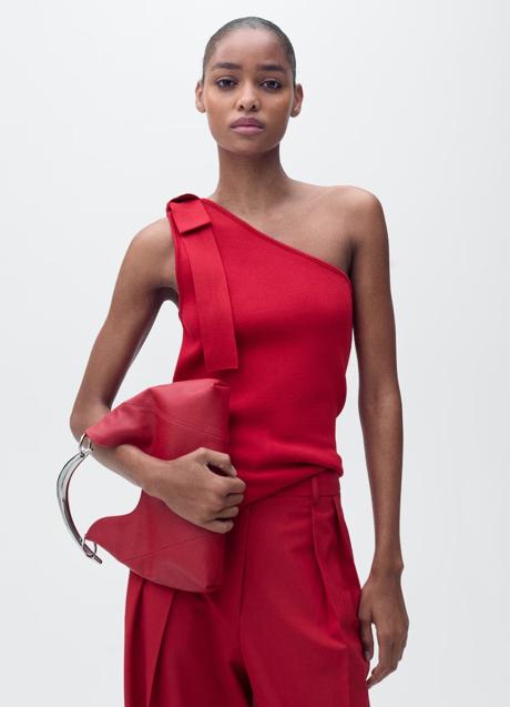 Imagen - Top con rojo de Mango (29,99 euros)