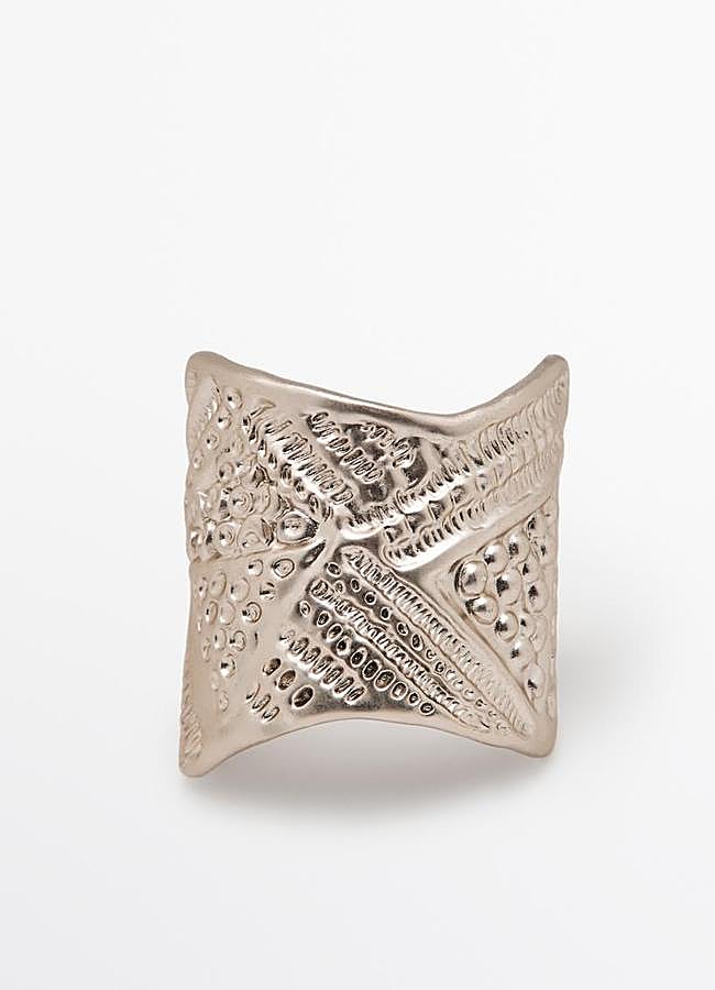 Imagen - Pulsera ancha en plateado de Massimo Dutti.