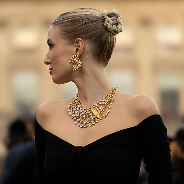 Cremas para cuello y escote que tratan la flacidez, las arrugas y las manchas