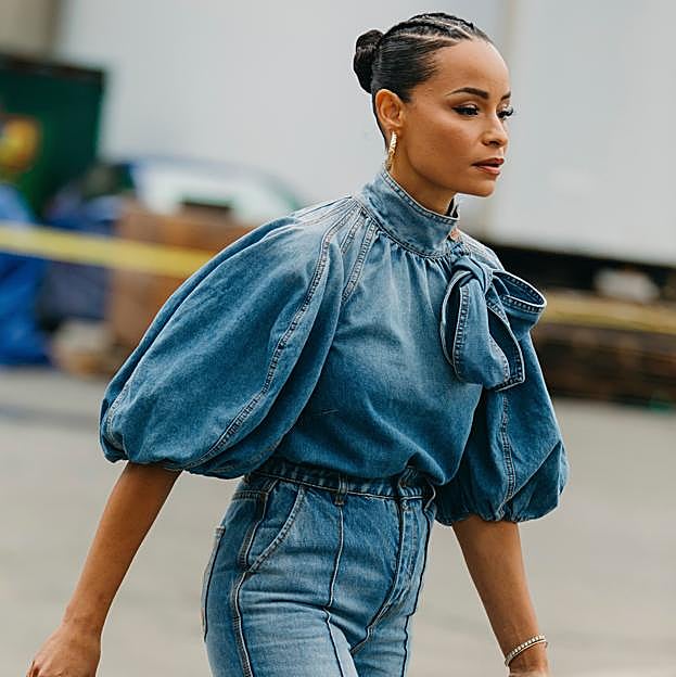 Zara tiene las camisas más bonitas y originales para combinar con todo esta primavera