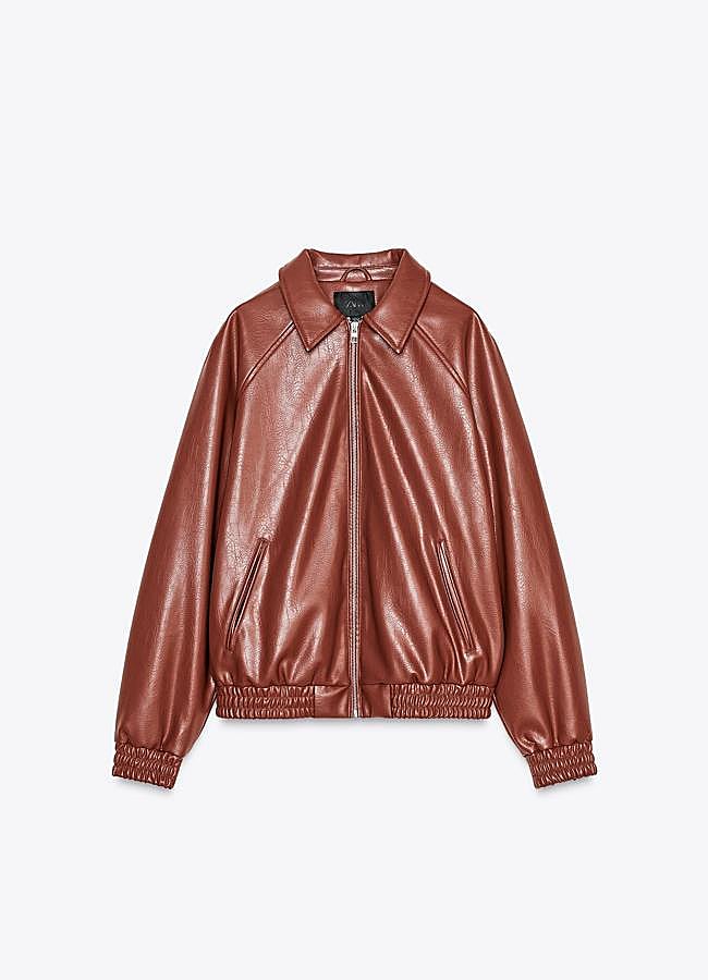 Imagen - Chaqueta de cuero en marrón de Zara (29,95 euros).