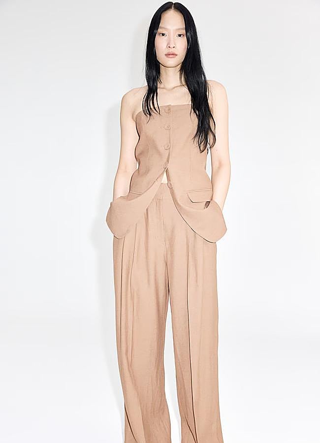 Imagen - Conjunto de sastrería con chaleco y pantalón