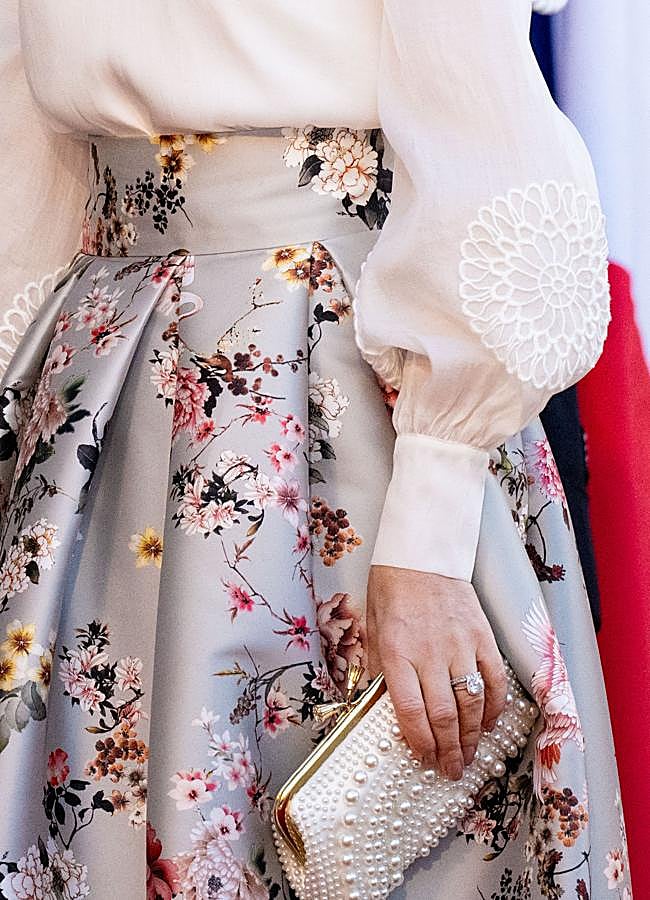 Imagen - Detalle del bolso de Mary de Dinamarca en París/GTRES