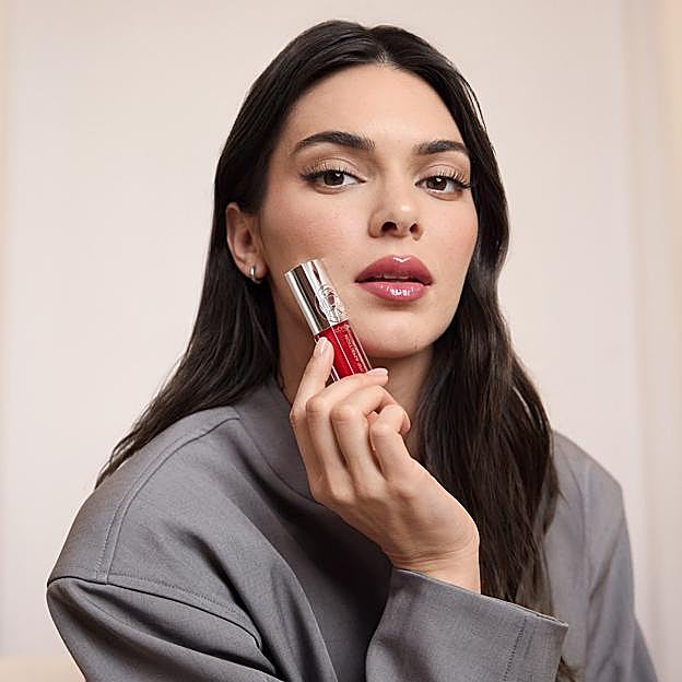 Aceite de labios Plump Ambition de L'Oréal. (14,95 euros).