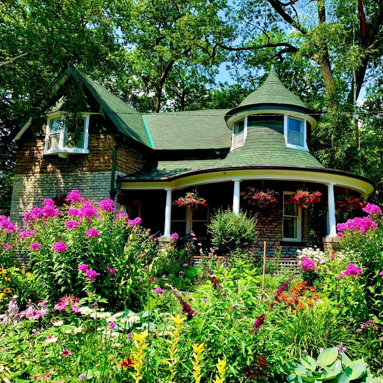 Trucos de expertos en plantas para tener la terraza y el jardín más bonitos esta primavera