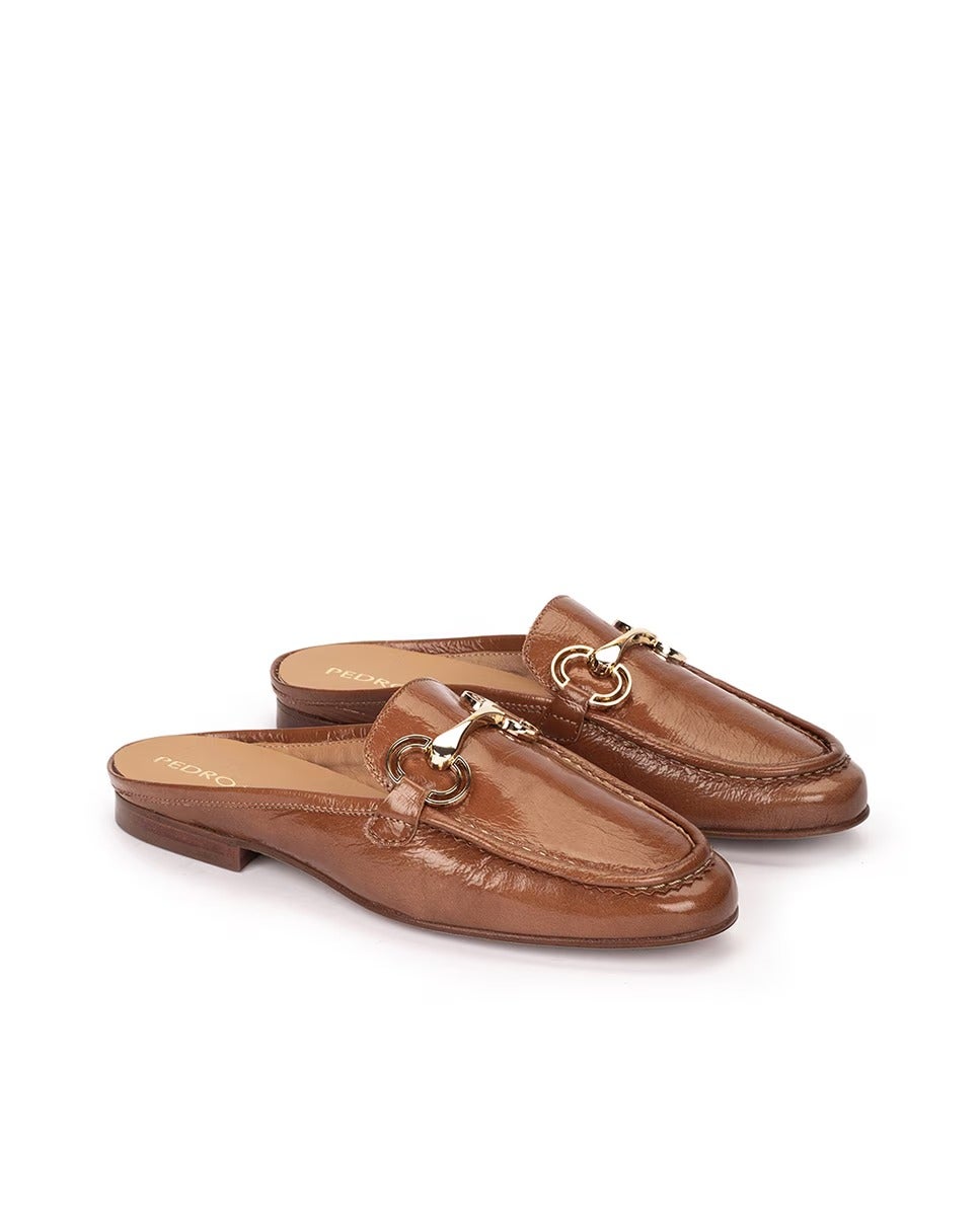 Zueco marrón de Pedro Miralles, 135 euros.