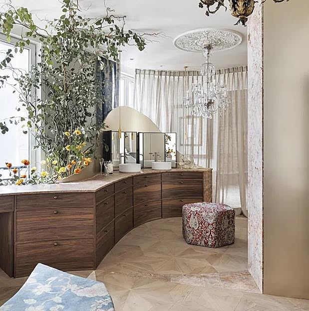 Espacio Strohm Teka, vestidor con baño «Origehm» diseñado por PILS FERRER en Casa Decor 2025.