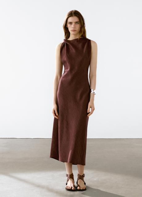 Imagen - Vestido cuello halter de Massimo Dutti (79,99 euros)