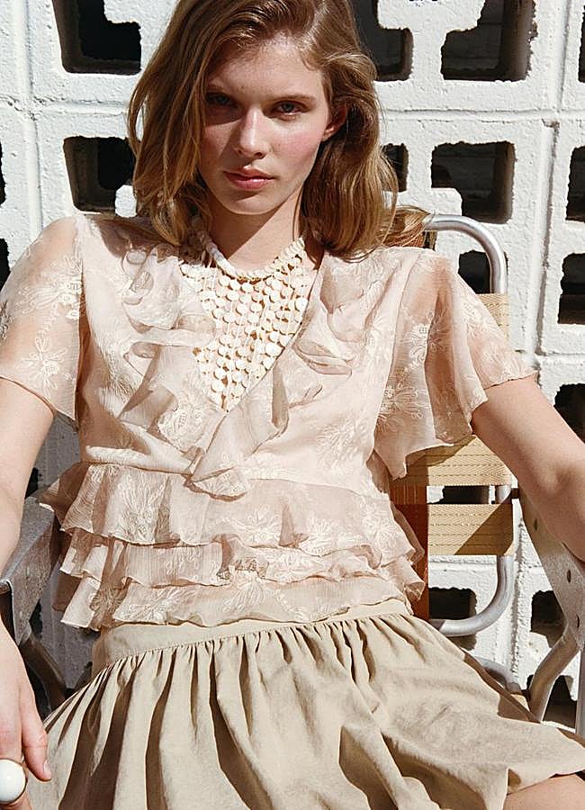 Imagen - Blusa con volantes de Zara.