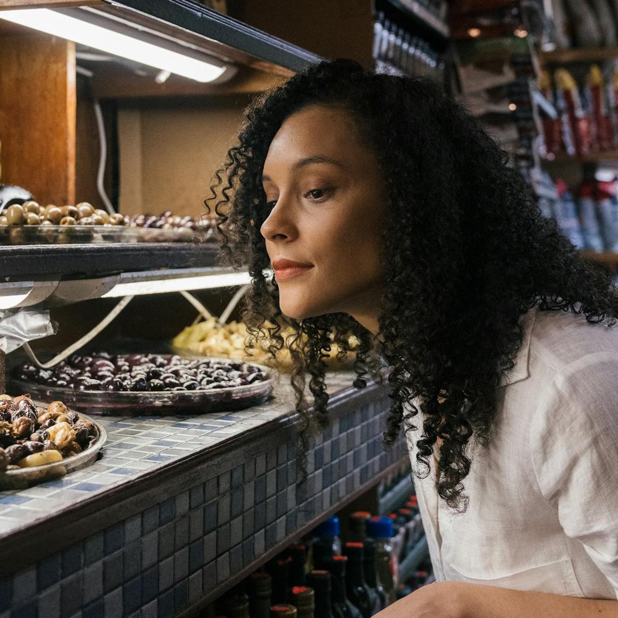 Las aceitunas contienen probióticos buenos para la microbiota. 