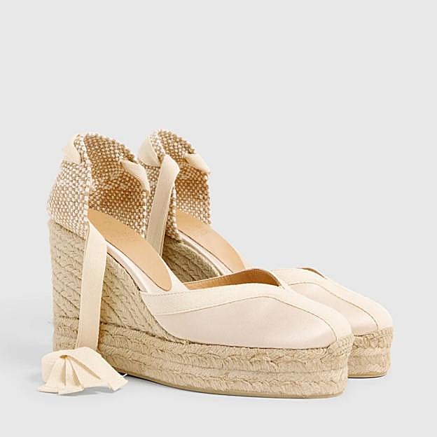 Alpargatas Carmen en color Champagne (165€)