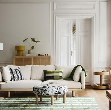 Imagen secundaria 1 - Arriba, el sofá Alhamn de cuatro plazas en turquesa oscuro cuesta 1.549€. Abajo, el sofá STOCKHOLM 2025 de tres plazas en beige, 1.399€. El Alhamn marrón oscuro de tres plazas cuesta 1.199 euros.