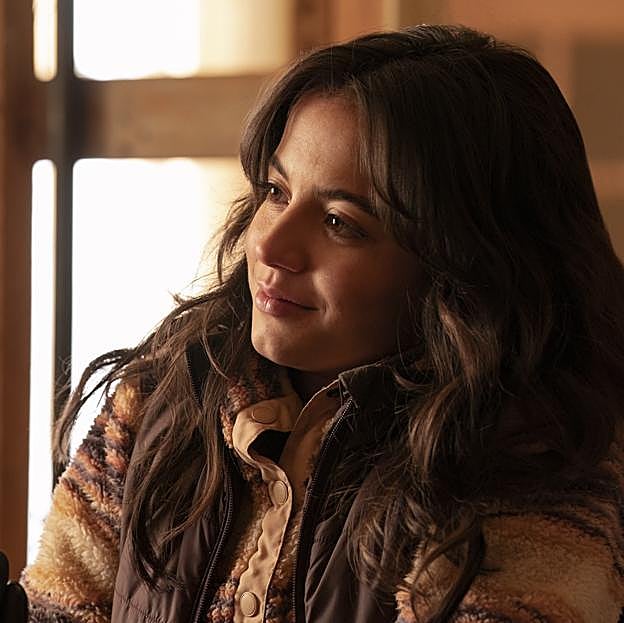 Isabela Merced como Dina en una imagen de la segunda temporada de The Last of Us.