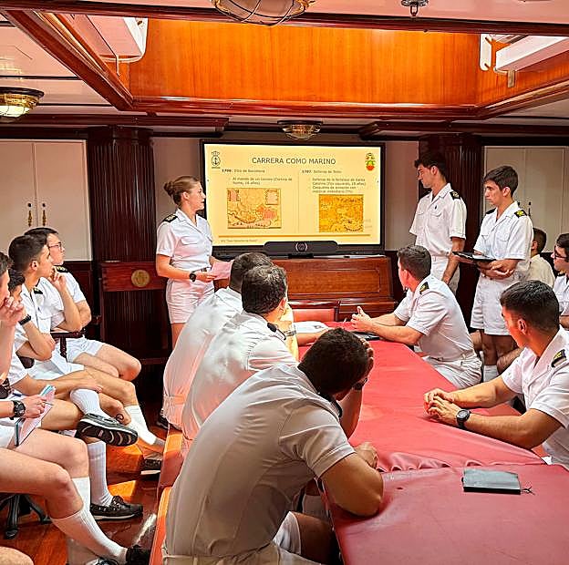 La princesa de Leonor en el buque Juan Sebastián de Elcano