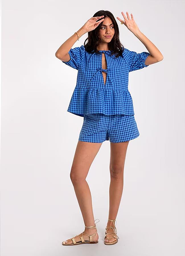 Imagen - Conjunto de short y blusa de The-Are: blusa 39,95 euros y short 49,95 euros.