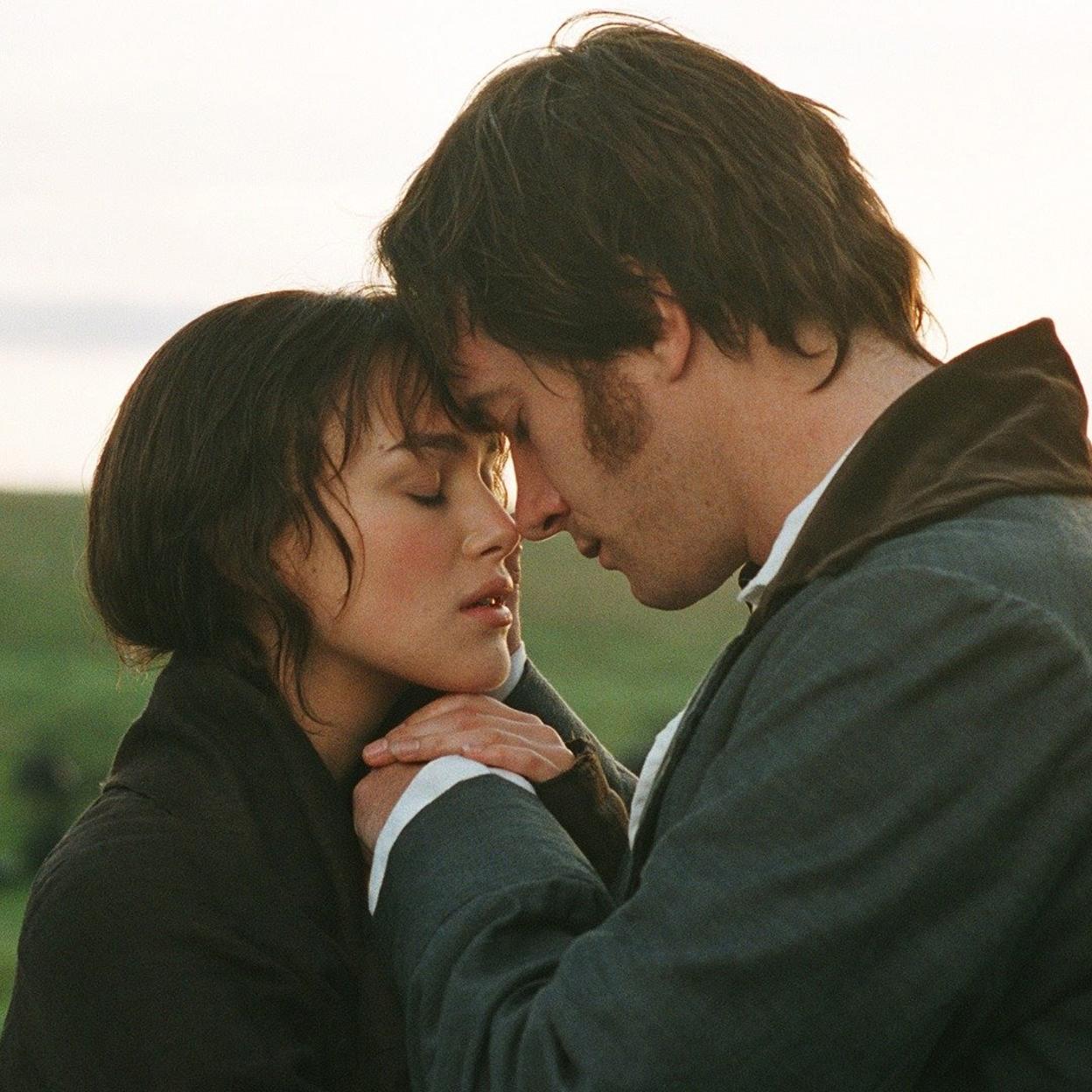 Keira Knightley y Matthew MacFadyen en la última adaptación audiovisual de la novela de Jane Austen, Orugllo y Prejuicio.