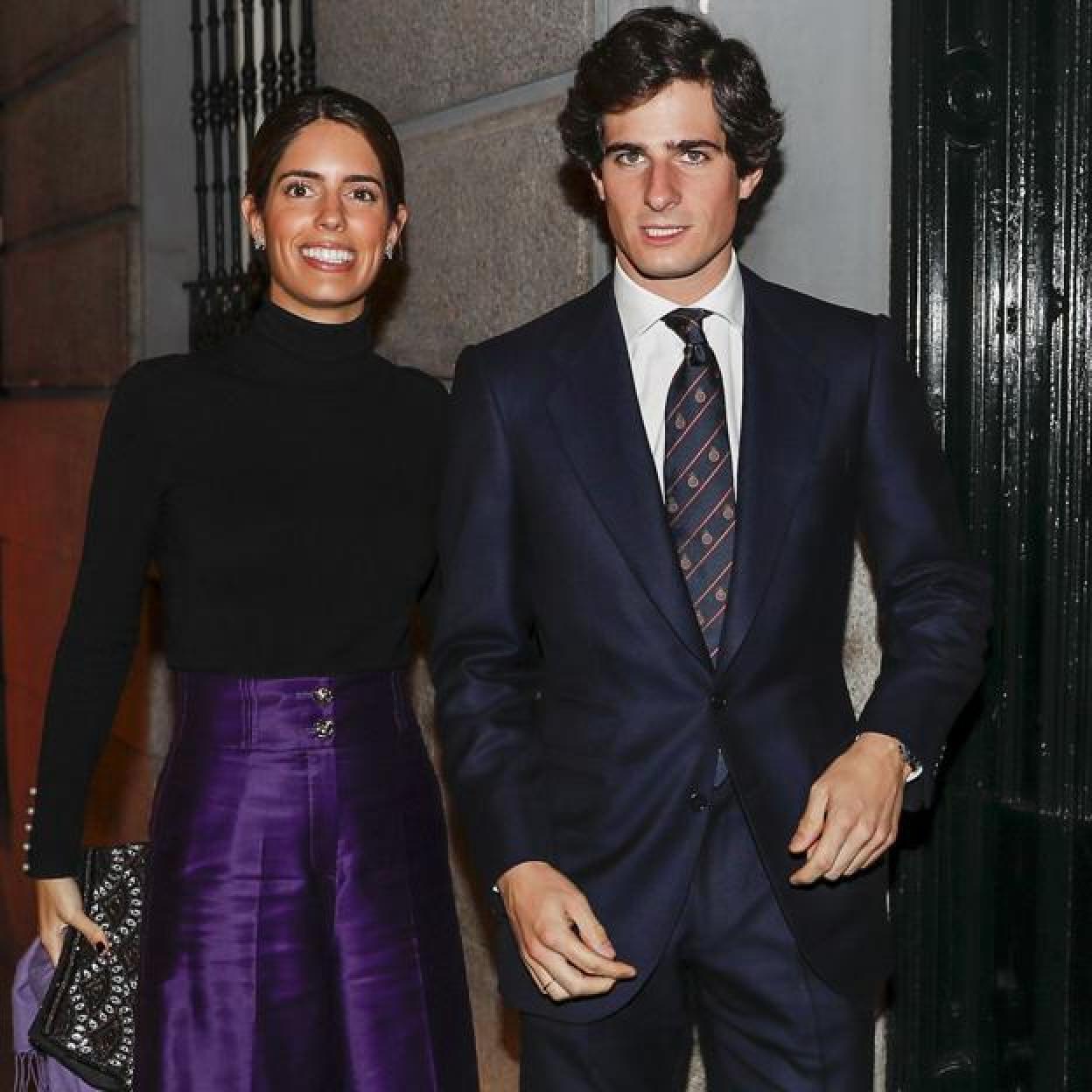 El duque de Huéscar, con su mujer, Sofía Palazuelo. 