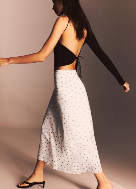 Imagen - Falda con estampado de lunares de Pull & Bear (25,99 euros)