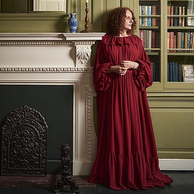 Maggie O'Farrell, escritora: «Si en algún momento pensara que uno de mis libros es perfecto, dejaría de escribir»