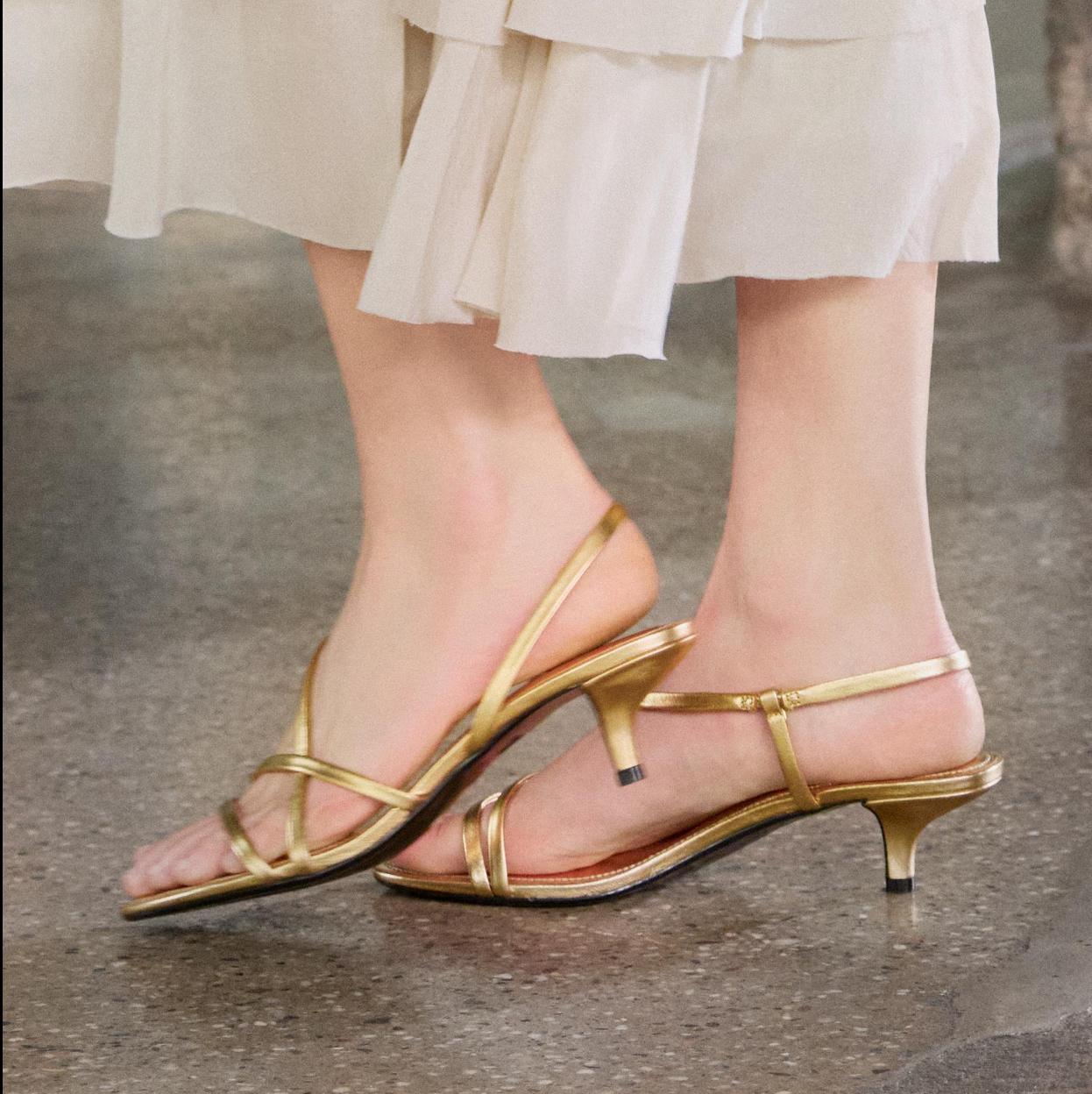 En Instagram encontrarás todos los secretos de estilo para que renueves por completo tu armario de invitada de primavera. ¿Quieres descubrirlos?