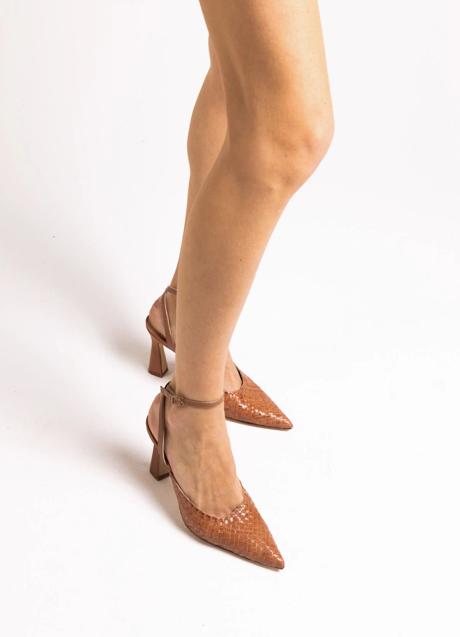 Imagen - Zapatos destalonados de Mint & Rose (229 euros)